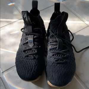 Nike LeBron James 15 boys basketball shoes